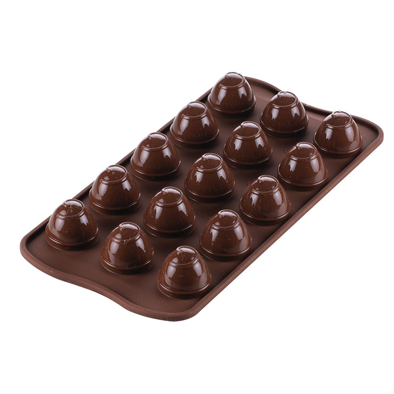 Casolaro Hotellerie Spa Choco Spiral mold for 15 chocolates Silikomart