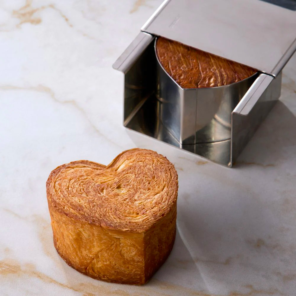 Casolaro Hotellerie Spa Heart croissant mold Casolaro Hotellerie SpA