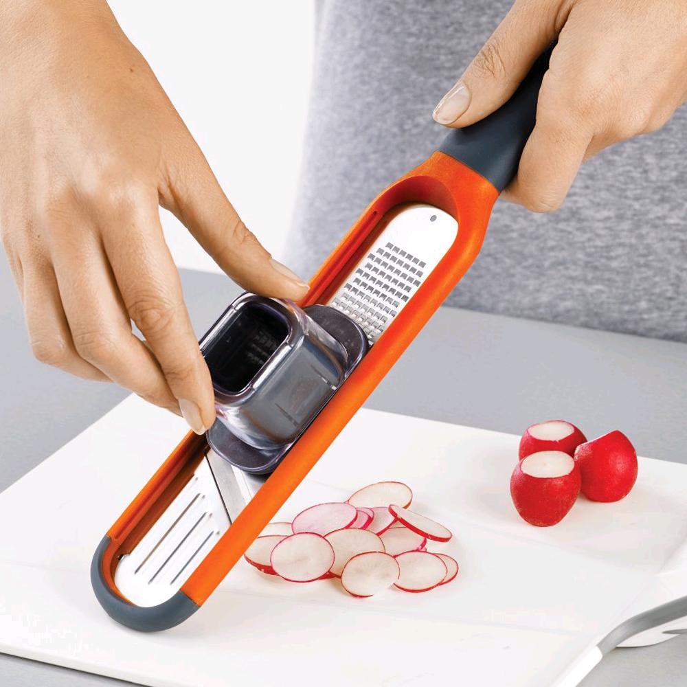 JOSEPH JOSEPH							 							MINI GRATTUGIA E AFFETTATRICE