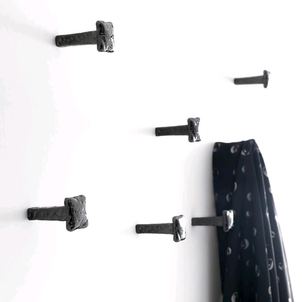 CIATTI							 							CHIODO APPENDIABITO