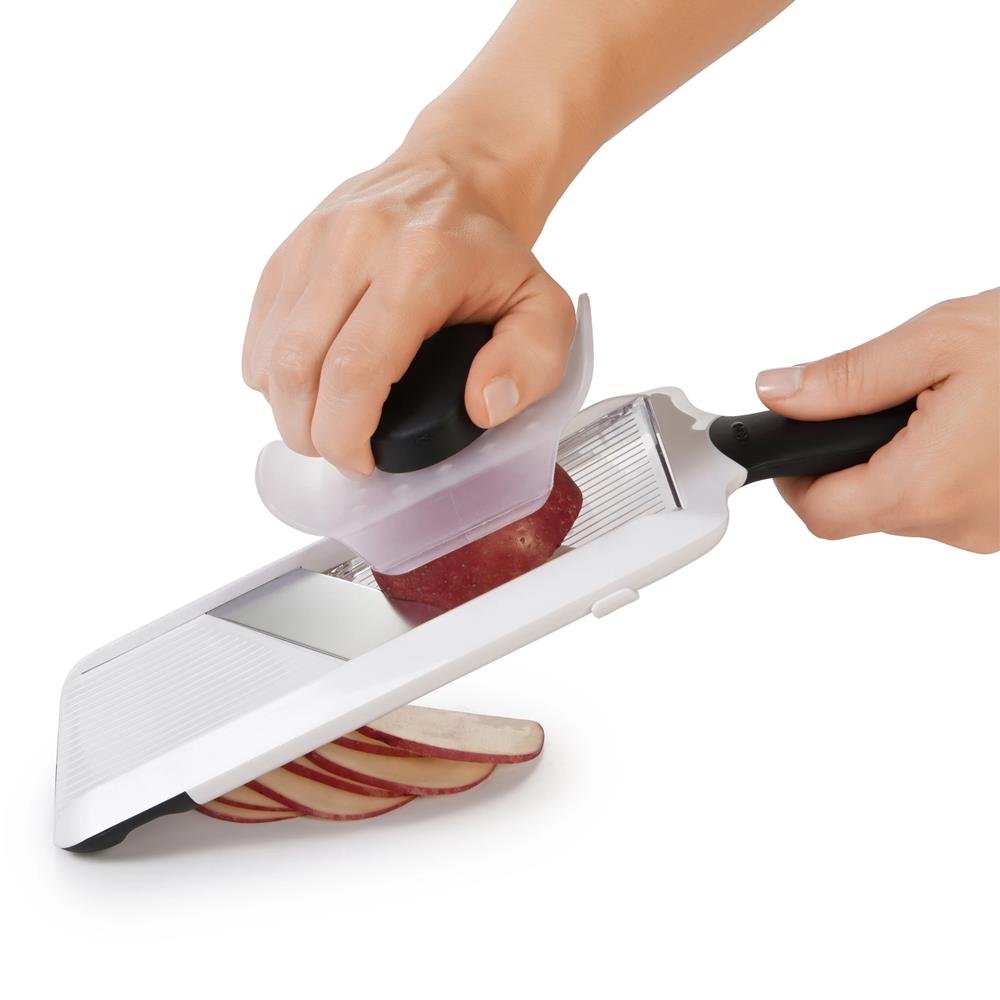 OXO							 							AFFETTAVERDURE CON IMPUGNATURA