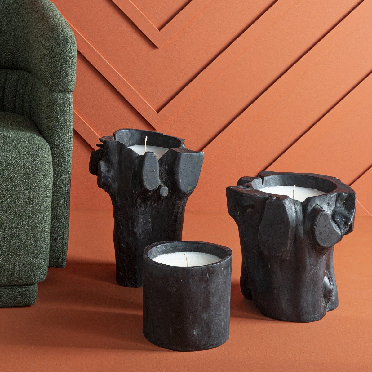 Candela nera in teak massello modello medio H30 cm - RACINE