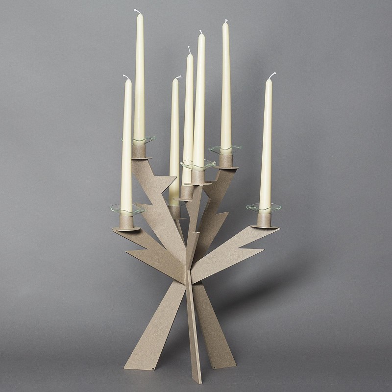 CANDELABRO “ZEUS” COLORE BEIGE. DIMENSIONE 30X36H ARTI E MESTIERI