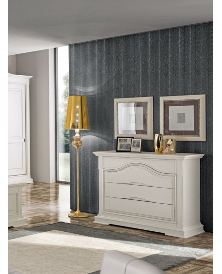 Comò a 4 cassetti di cui il primo a scatto LEGNO MASSELLO