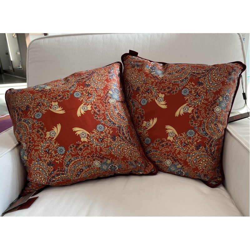 CUSCINO ROSSO CON CORDONCINO 45X45 CM. 100% COTONE ETRO