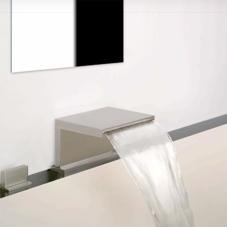 Bocca bordo vasca a cascata Gessi