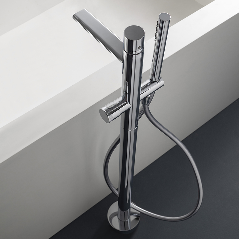 Miscelatore monocomando per vasca freestanding Nanotech Treemme