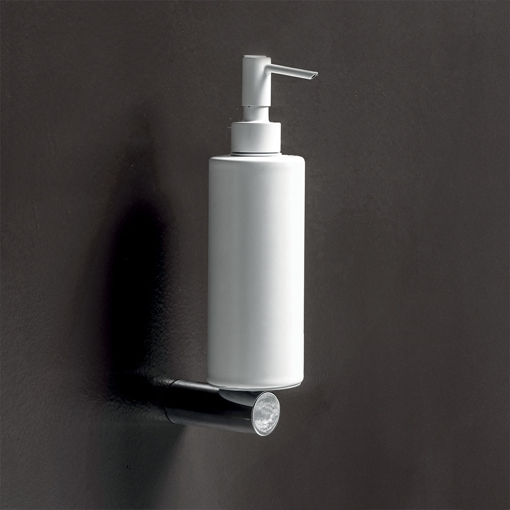 Dispenser a parete in ceramica collezione MEDAL by OML