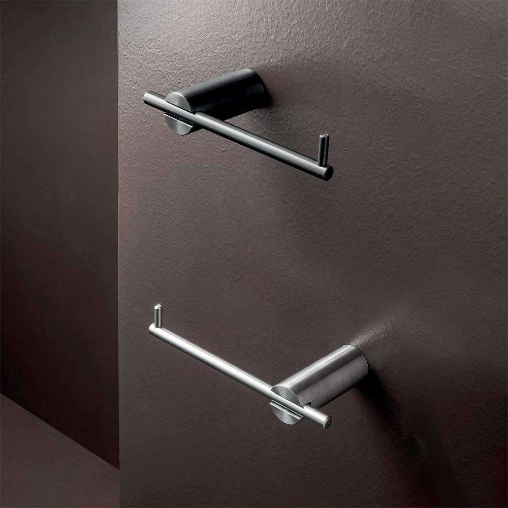 Porta rotolo in acciaio collezione MEDAL by OML