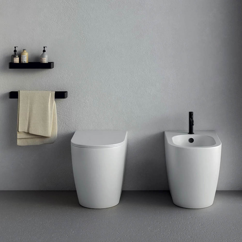Bidet a terra bianco lucido Pin Nic Design
