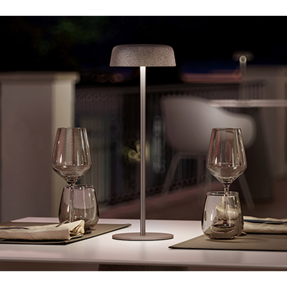 Lampada da tavolo Fade Table Lamp Metal Plust