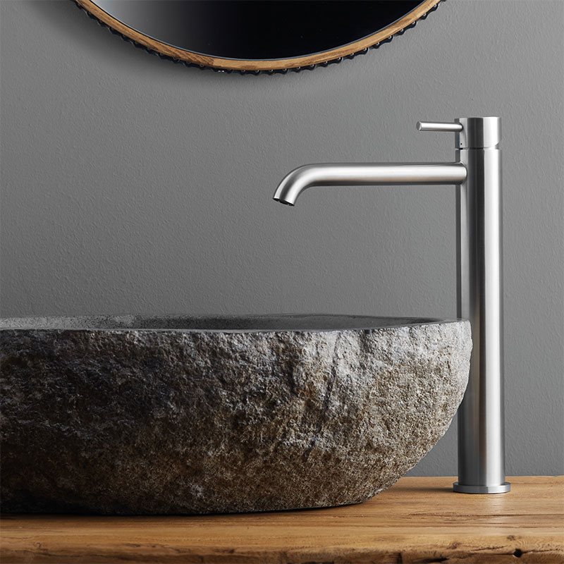 Miscelatore alto per lavabo Tiber Steel Vema