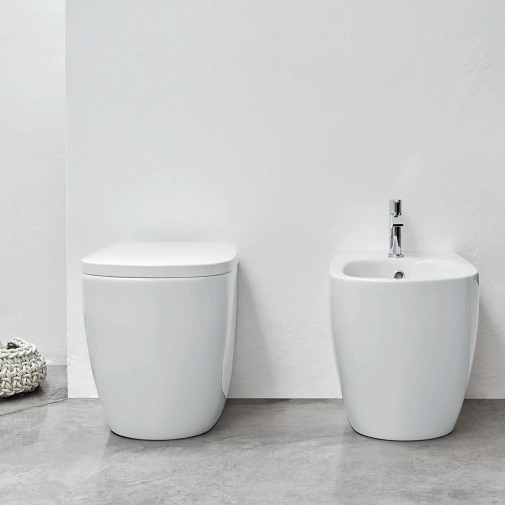 Bidet a terra filo muro Ovvio Nic Design