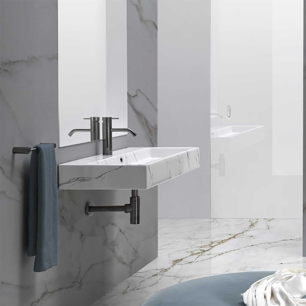 Lavabo sospeso in ceramica effetto marmo Bold AeT Italia