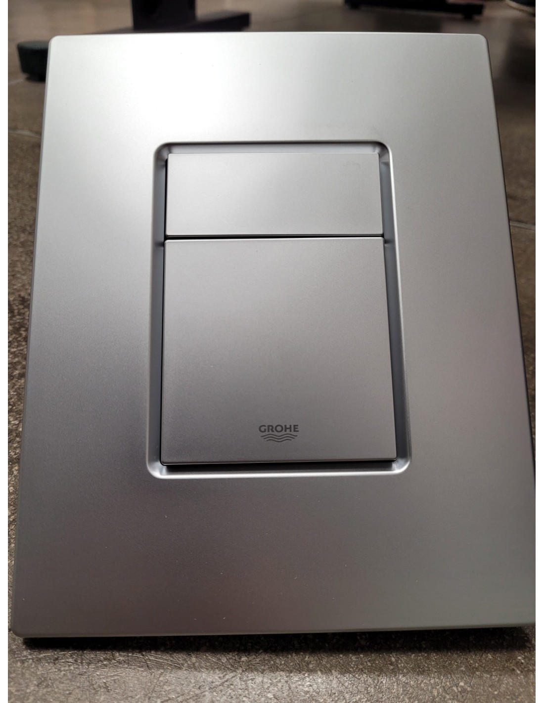 Grohe - Piastra di azionamento WC Skate Cosmopolitan cromo-satinato - 38732P00