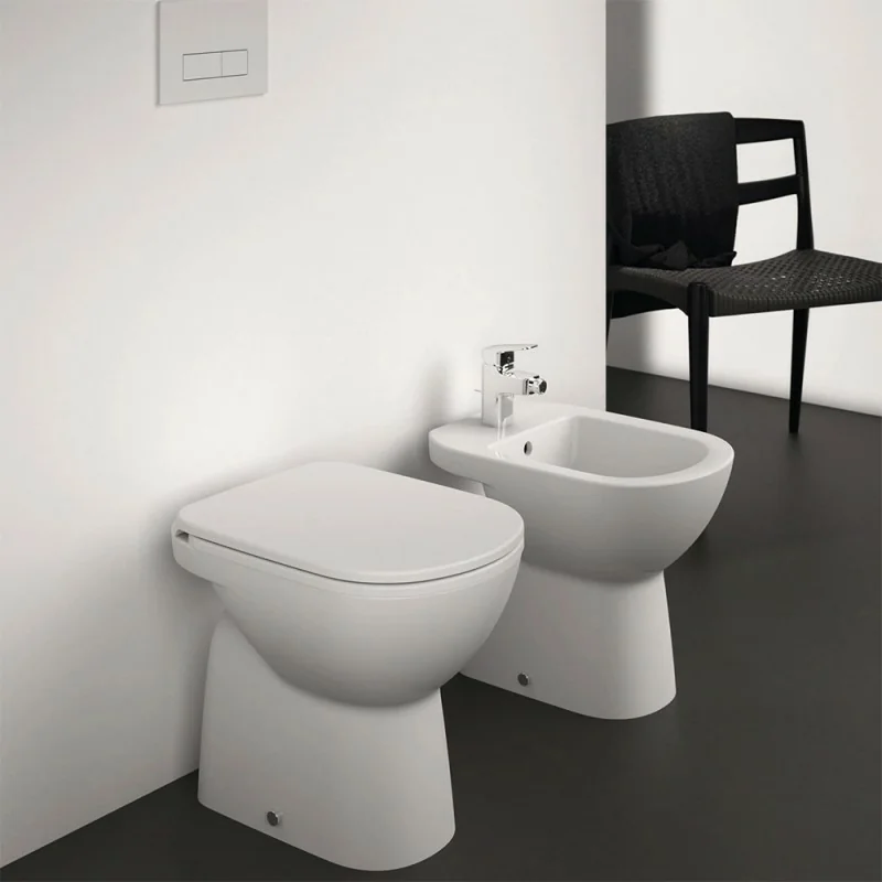 Sanitari Ideal Standard tradizionali scarico a terra e copriwater originale I.Life A