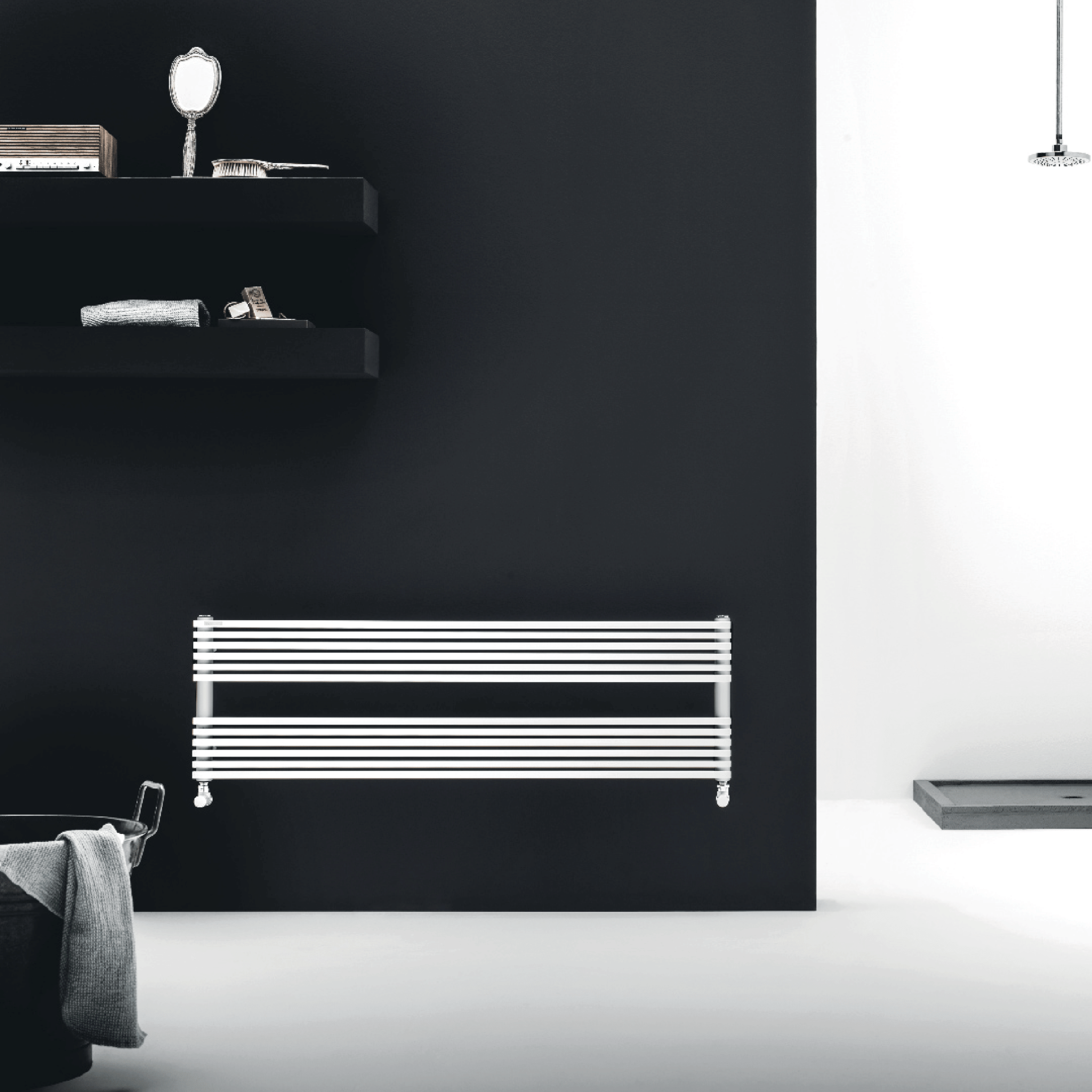 Termoarredo Bagno Orizzontale 120x36,8 Interasse 116 cm Antrax "Bdo Trim"