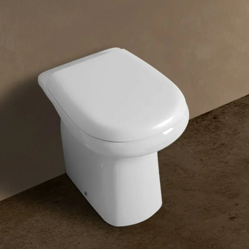 Wc tradizionale con brida serie Orient in ceramica con scarico a pavimento